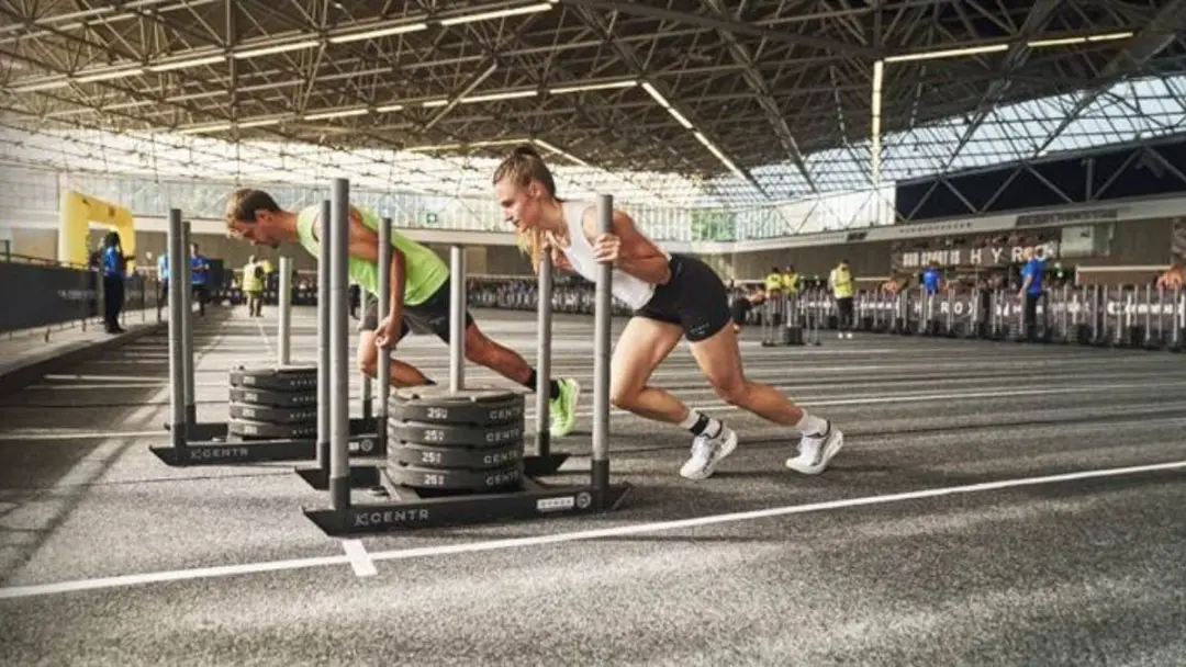 54,4% da Geração Z abandona o fitness em menos de um ano. Esse dado mostra que o isolamento na academia já não sustenta…