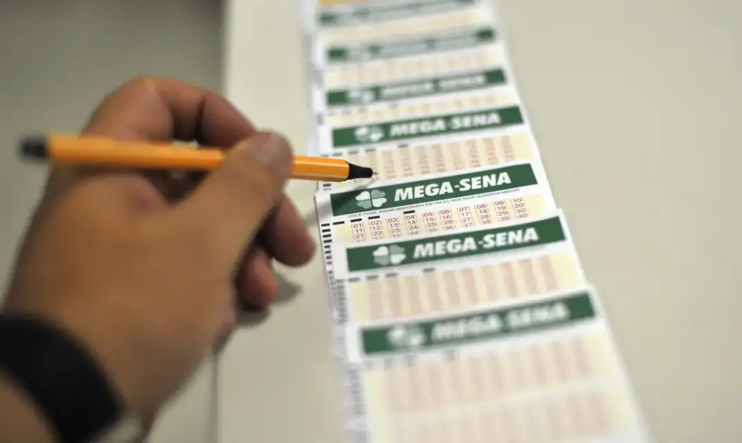Bolão do DF levou R$ 168 mil com cinco acertos na Mega-Sena do concurso 3061. A aposta de 18 cotas ficou perto do prêmi…