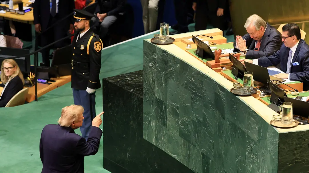 Na Assembleia Geral da ONU, o presidente iraniano Masud Pezeshkian comparece após ameaça de Trump. A presença dele é vi…