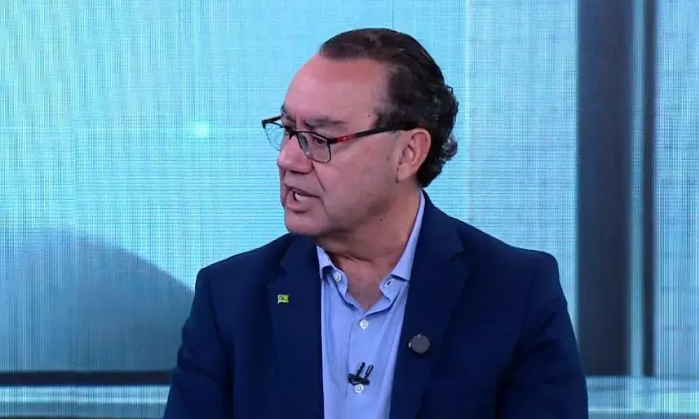 R$ 20 milhões faturados por empresa ligada à filha de Augusto Cury em contratos públicos. A concentração de dispensa de…