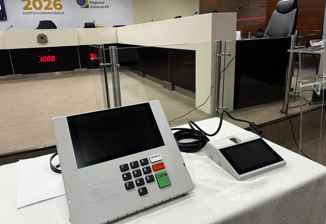 Mais de 114 mil urnas foram para preparação em São Paulo, com a Justiça Eleitoral começando a inclusão dos dados dos ca…