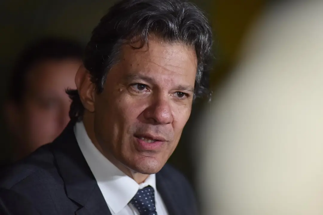 46% do teto eleitoral foi o gasto declarado de Haddad no primeiro turno, mas a direção nacional do PT reduziu os repass…
