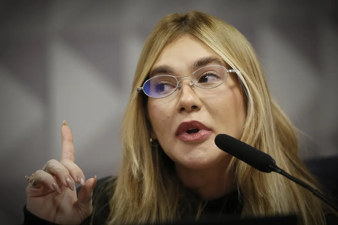 Virginia Fonseca quer manter em sigilo contratos e vídeos com a Blaze, mesmo com acusações de propaganda enganosa. Mant…