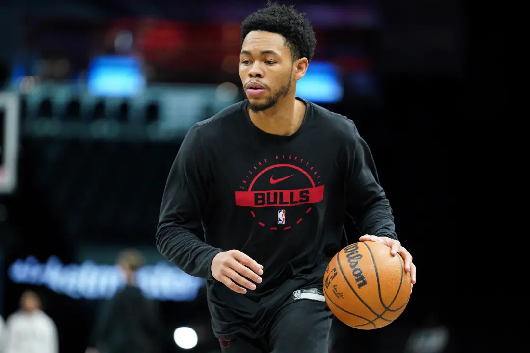 Anfernee Simons assinou com os Sixers um contrato de dois anos, avaliado em 12,3 milhões de dólares. A contratação foi …