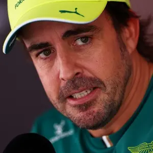 Alonso detona regras da Fórmula 1, falando que falta diversão em pilotar os carros. Pondero que a busca por performance…