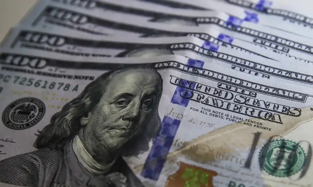 Dólar rompeu a marca de R$ 5,15 na quarta-feira, avançando 1,28% com dados fortes nos EUA e alta do petróleo. A volatil…