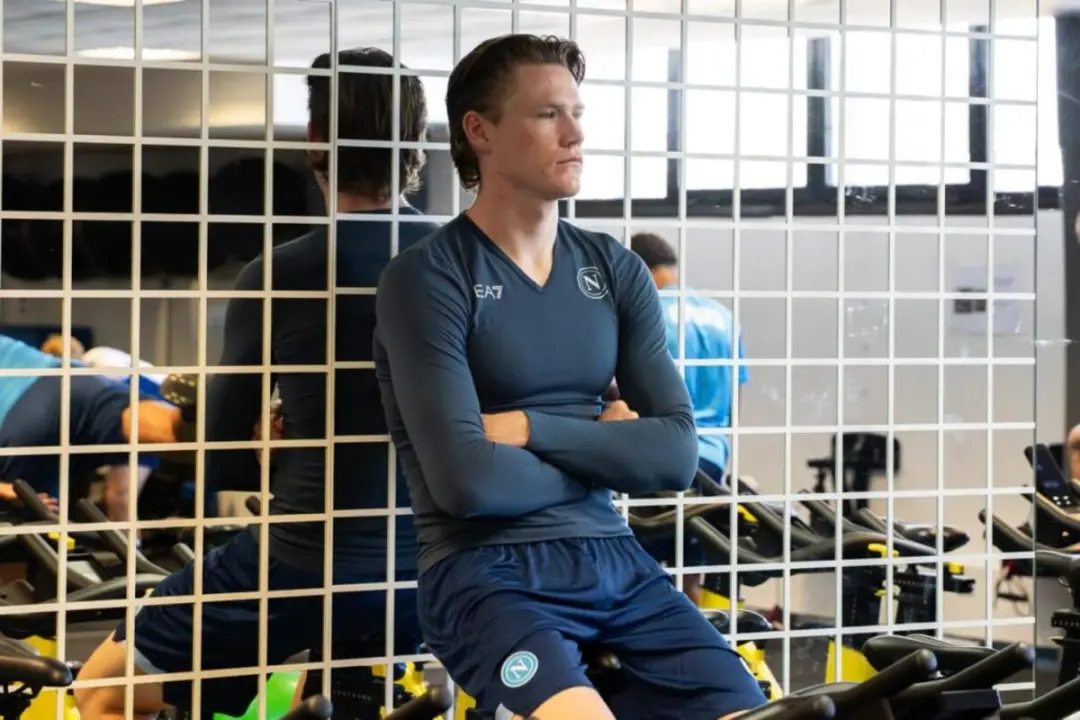 McTominay retornou aos treinos em Nápoles após procedimento cardíaco em setembro. É um alívio ver o atleta voltando, po…