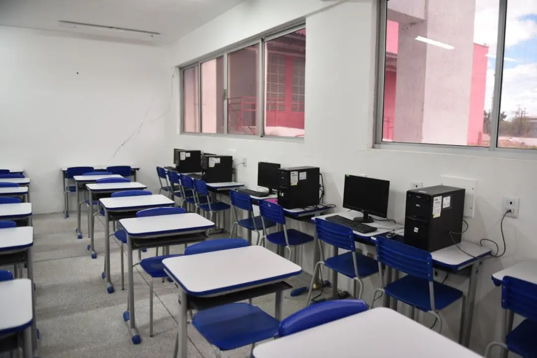 Escolas estaduais do Rio Grande do Norte vão ter que oferecer espanhol a partir do 6º ano Fundamental e no Ensino Médio…
