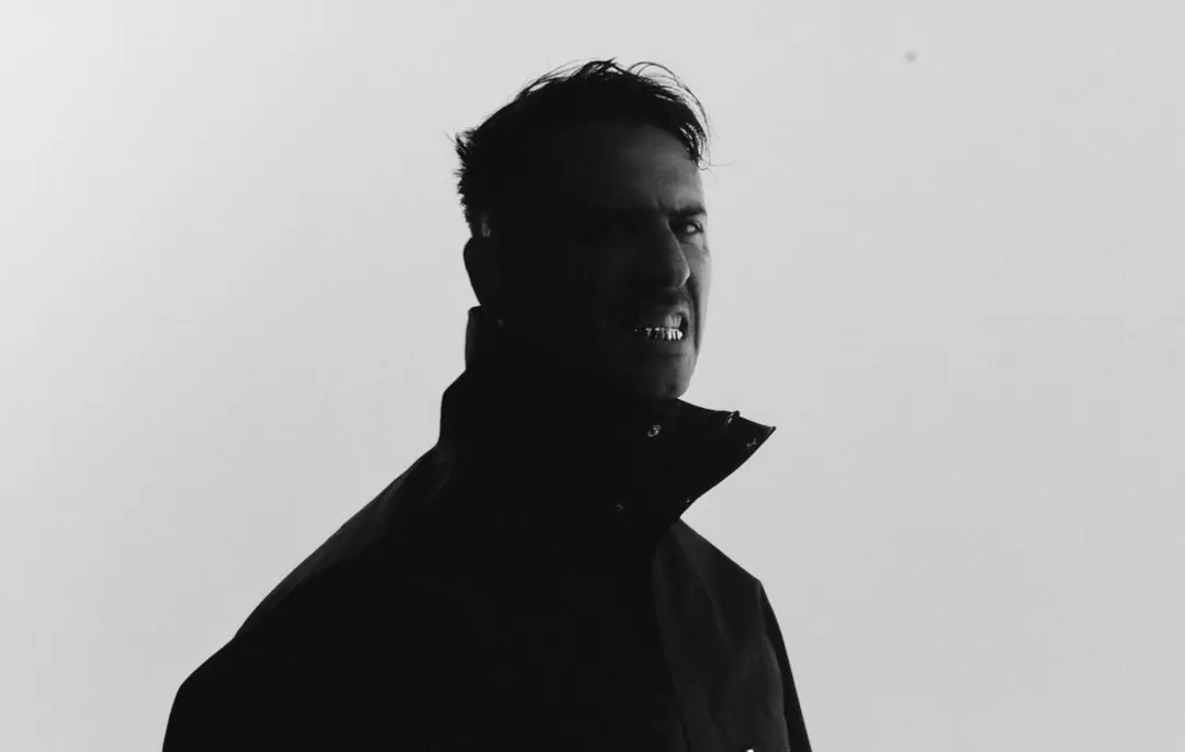 Boys Noize lança o single 1+1+1 com ZEP, que mistura batida EBM clássica e ritmo dos anos 80. O álbum 7LLVSION sai dia …