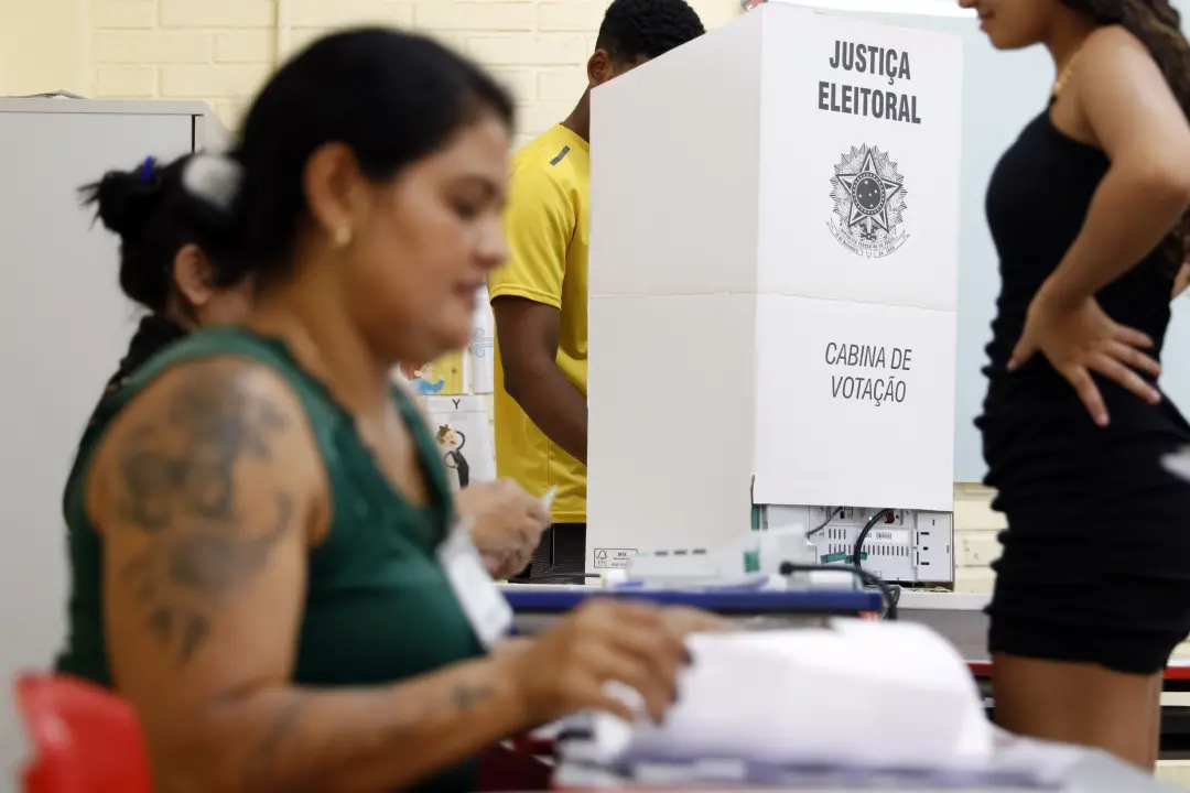 Mais de 14 milhões de brasileiros com deficiência ainda enfrentam dificuldades no dia a dia, o que mostra que o preconc…