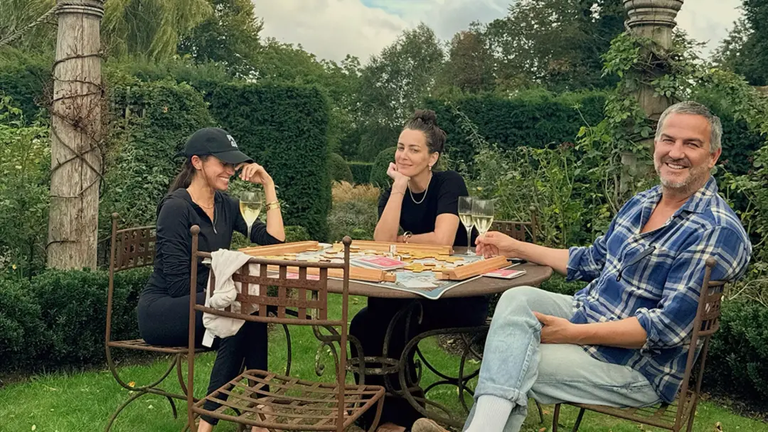 Kelly McKee Zajfen compartilhou fotos mostrando a vida nova de Meghan e Harry na Inglaterra. É bom ver que eles parecem…