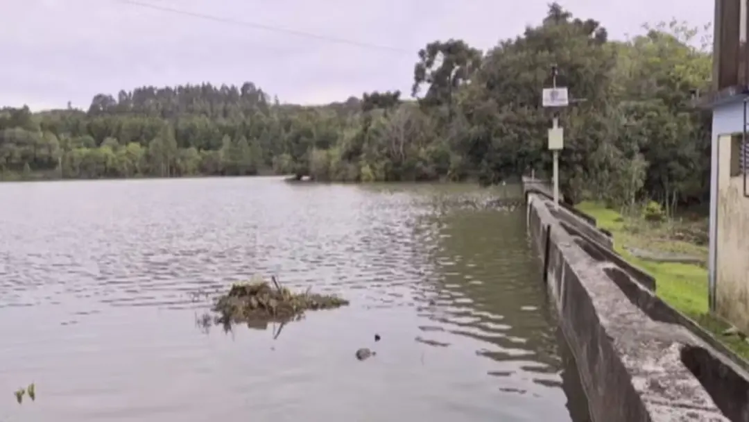 São Marcos no Rio Grande do Sul, 170 moradores foram evacuados por risco de rompimento da barragem Arroio São Luiz. Ver…
