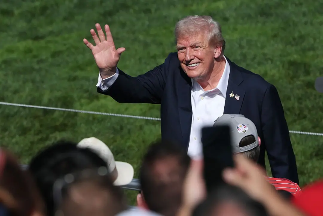 Texas e Tennessee jogando, Trump vai estar no Neyland Stadium. O técnico Steve Sarkisian disse que a comunicação por he…