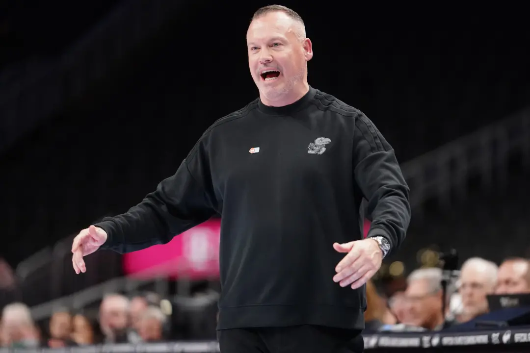 Kansas women’s basketball avaliou a volta de atletas da temporada passada e também investigou quem estava em casos judi…