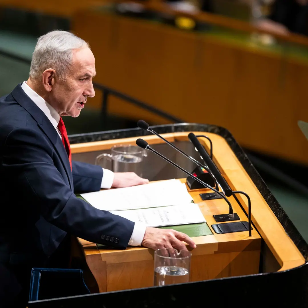 Netanyahu acusou o prefeito Zohran Mamdani de antissemitismo em discurso na ONU. Mamdani respondeu que as alegações do …