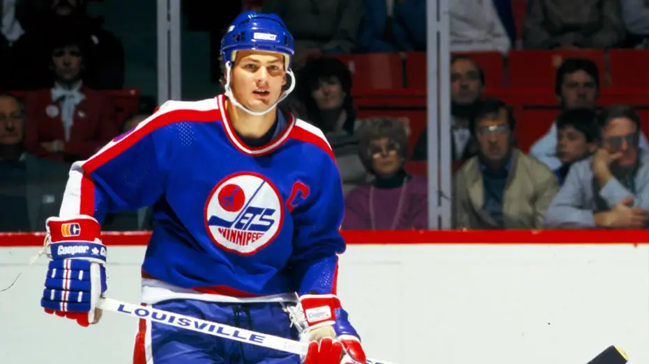 Winnipeg Jets uniu as histórias de suas duas versões, mas o resultado é confuso. Unir o histórico original, ligado aos …