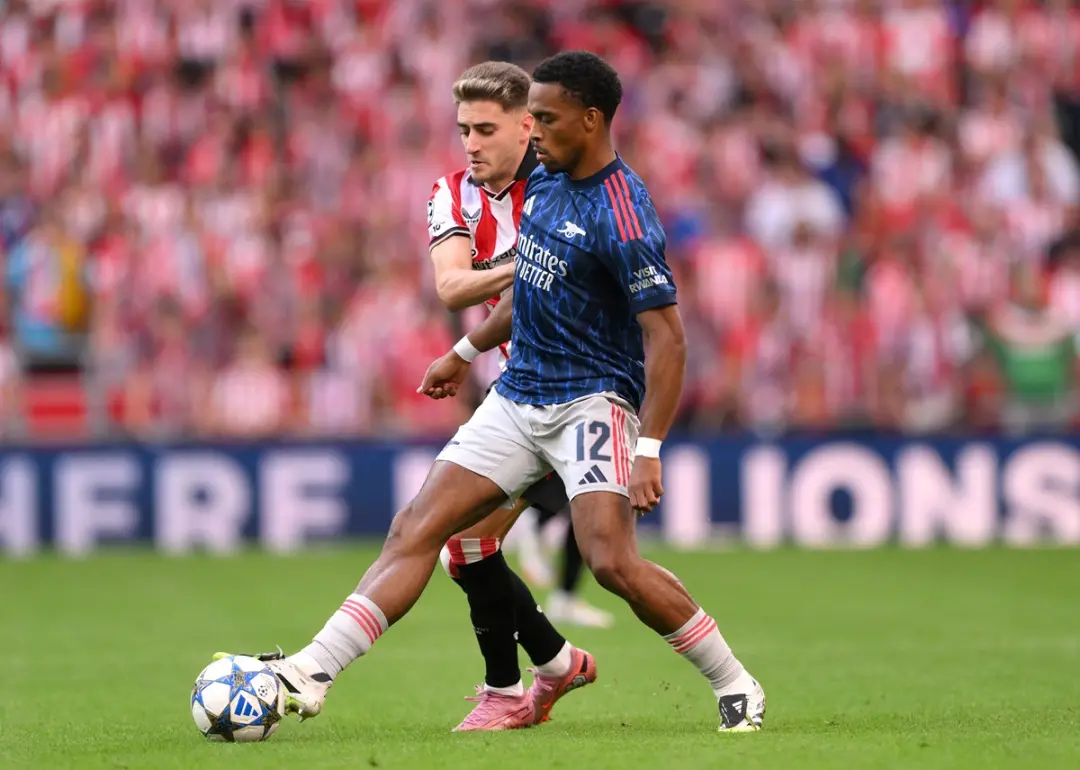 Jurrien Timber jogou na final da Champions League, mas voltou a se machucar logo depois da derrota para o PSG. A gente …