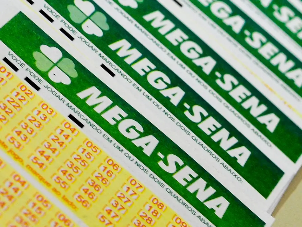 Números 11, 38, 18, 17, 05 e 09 saíram no concurso 3062 da Mega-Sena, com prêmio de quase 37 milhões em São Paulo. A ch…