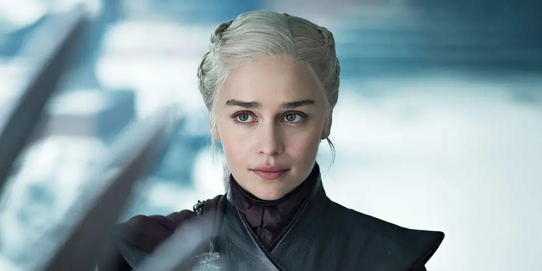 George R R Martin usa dragões no universo dele com muita cautela, diferente do que vimos em House of the Dragon com 16 …