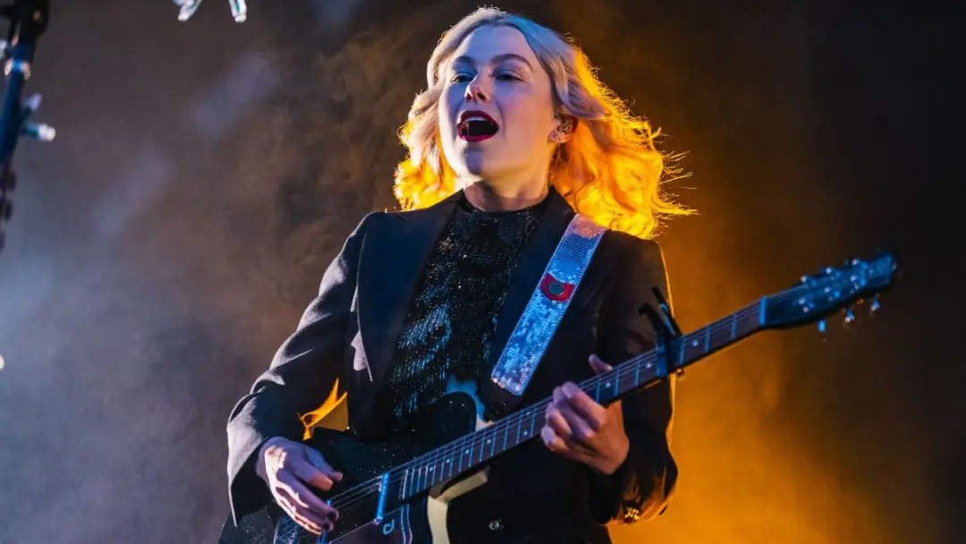 Phoebe Bridgers lançou a canção On Video na trilha sonora de Primetime, de A24. Essa música toca nos créditos finais e …