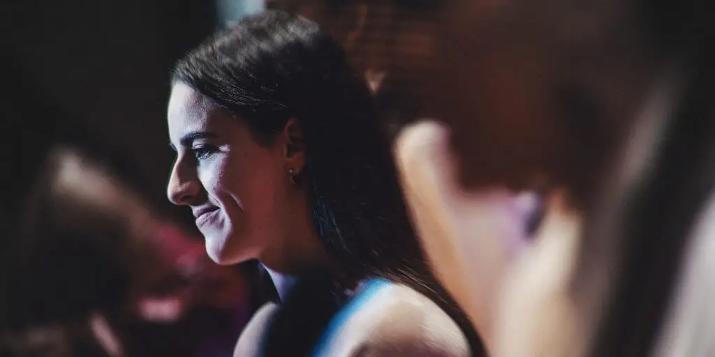 Caitlin Clark pergunta se foi solicitada em Chicago, no United Center. Essa atleta se move entre a visibilidade de ídol…