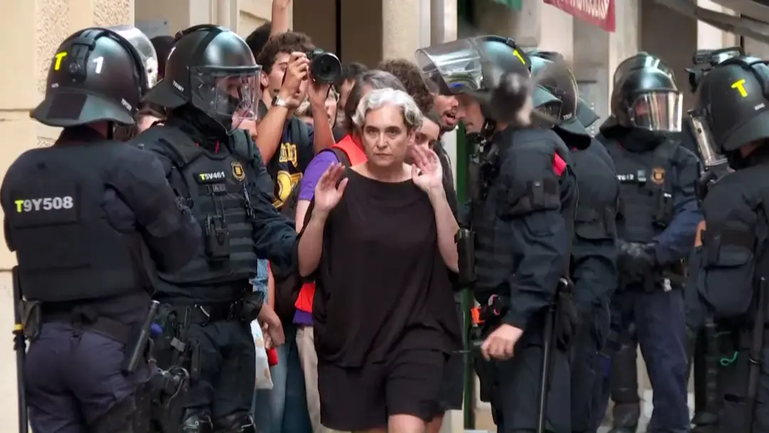 Ada Colau, ex-prefeita de Barcelona, disse que se for pedido, pode se candidatar às eleições gerais em Espanha para evi…