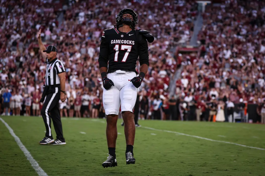 Os Gamecocks sofreram uma goleada de 41 pontos contra o Mississippi State no jogo de abertura da SEC. A defesa de Clayt…
