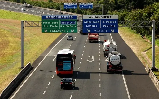 Rodovia dos Bandeirantes será bloqueada totalmente entre São Paulo e Jundiaí, na madrugada de sábado para domingo, para…