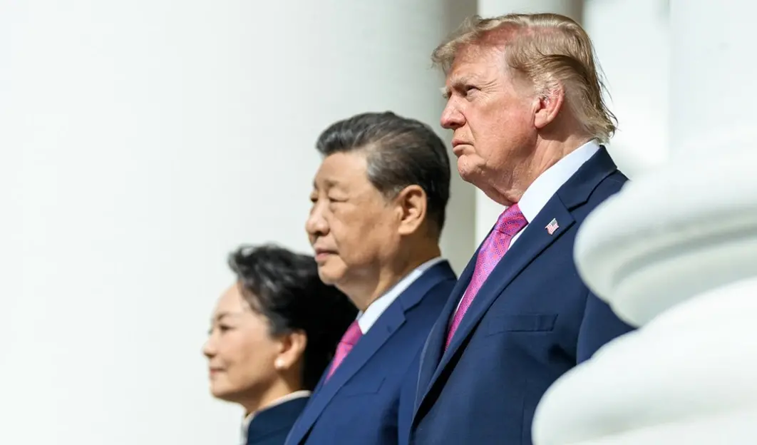 Trump e Xi Jinping jantaram com líderes da IA, como Musk, Cook e Altman. A conversa sobre superinteligência reflete a t…