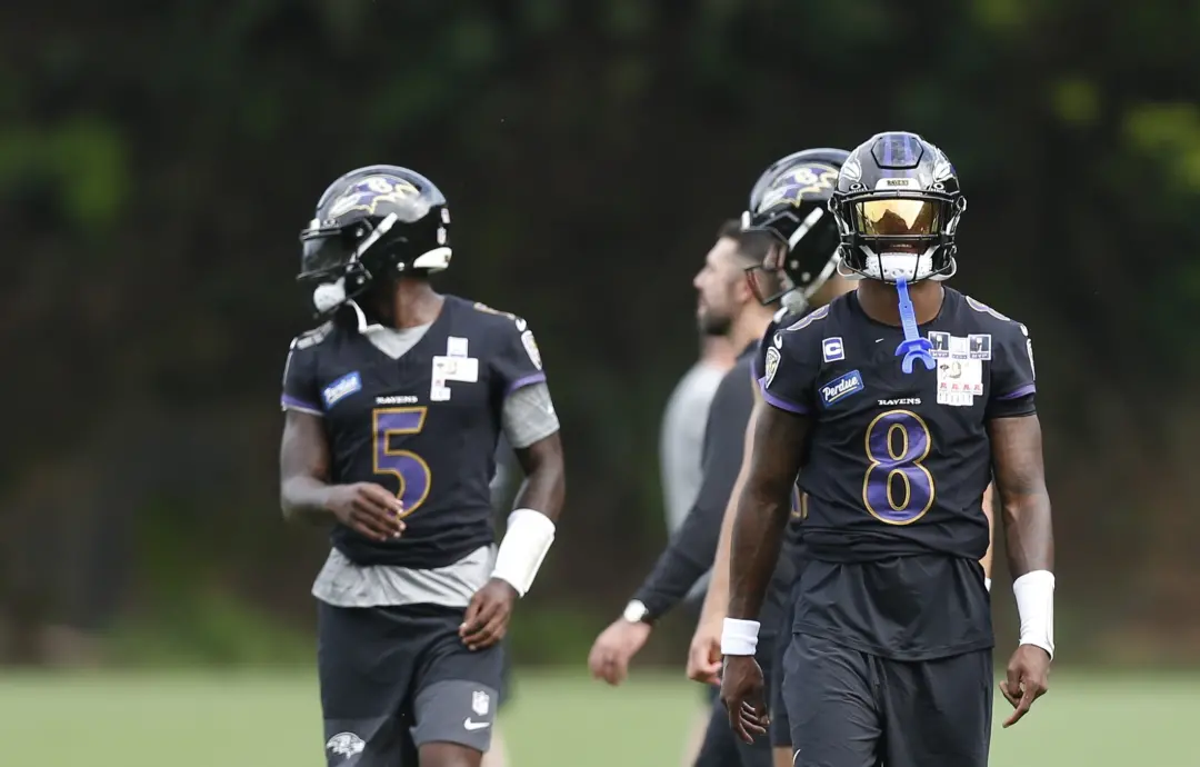 Ravens no Rio de Janeiro, no Espaço Lonier, treinaram antes de jogar no Maracanã no domingo. A presença de Lamar Jackso…