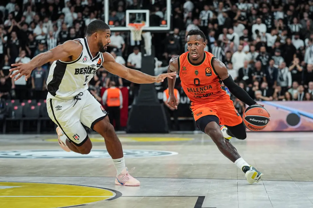 TJ Shorts marcou 26 pontos e fez o Valencia vencer o Besiktas por 94 a 94 na Euroliga. Um jogo intenso, com os turcos c…