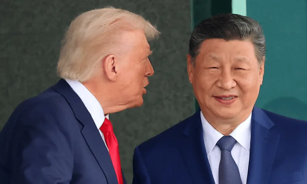 Trump e Xi Jinping se despediram em Washington após a cúpula, com poucos acordos concretos, mas promessa de novos encon…