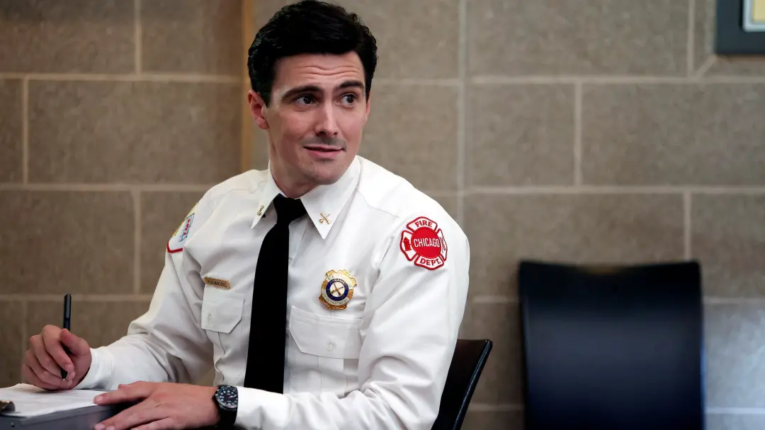 Chicago Fire teve vários personagens mortos ao longo de 14 temporadas. Essa longevidade de sucesso tem um custo alto, c…