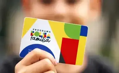 Quase 12 bilhões de reais a menos nas despesas previdenciárias no Orçamento para encaixar o aumento do Bolsa Família. A…