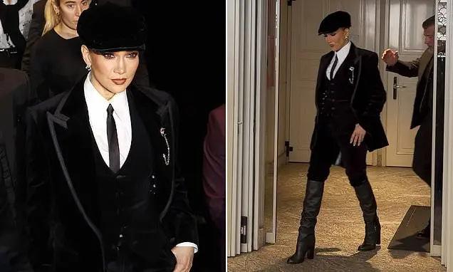 Jennifer Lopez adotou um visual inspirado nos Peaky Blinders no desfile da Dolce & Gabbana em Milão. Um look assim é ou…