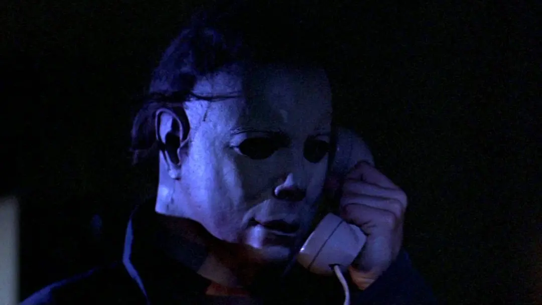 Halloween original de 1978, do John Carpenter, é a primeira produção da franquia a ser a mais popular do mundo. É inter…