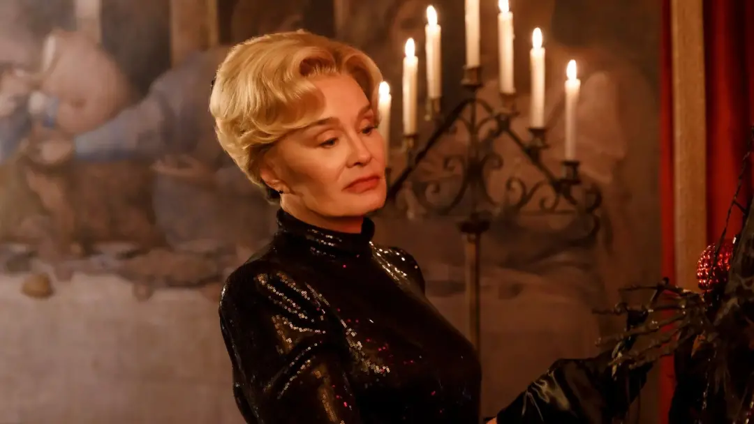 American Horror Story temporada 13 quebrou recorde da série no Rotten Tomatoes Audience Score. Isso mostra como o públi…