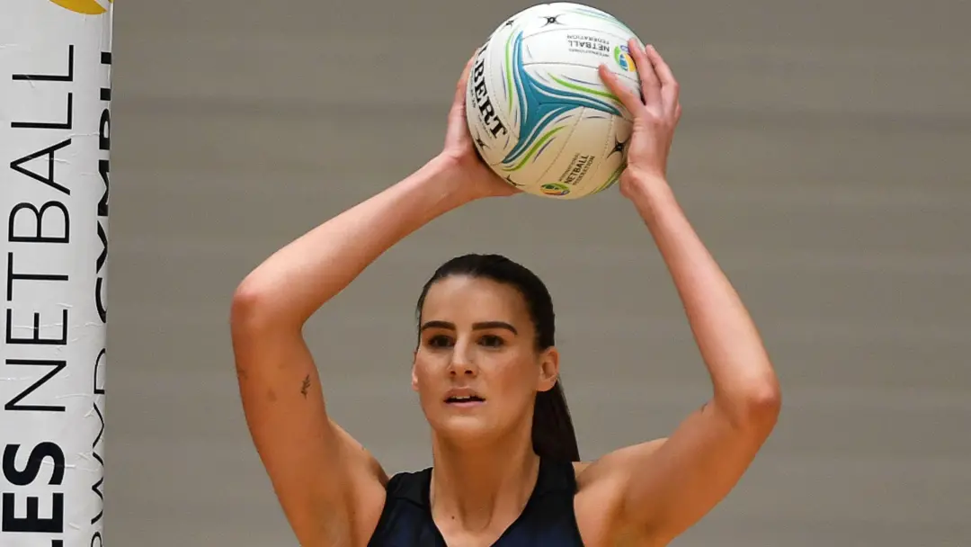 Wales venceu Irlanda de 76 a 33 no Netball World Cup, mantendo a chance de classificar para Sydney. A vitória é importa…