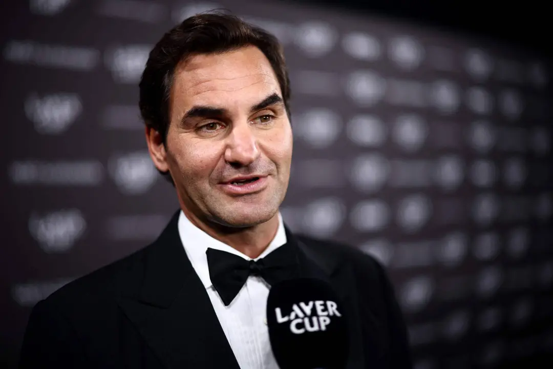Roger Federer diz que o tênis precisa abraçar influenciadores das redes se quiser atrair público jovem, falando isso ap…