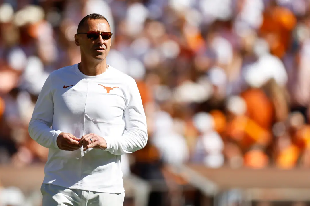 Texas vence Tennessee por 20 a 17 em Knoxville. Manter o topo na SEC é um desafio grande, especialmente com adversários…