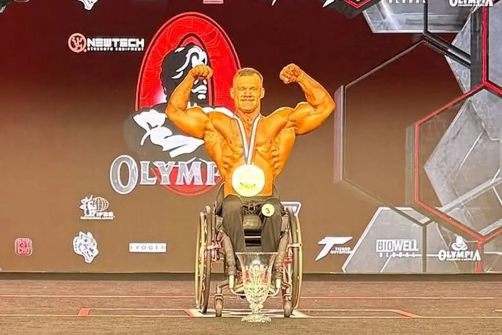 Blake Colleton venceu o Mister Olympia 2026 na categoria Wheelchair, com James Berger em segundo lugar. A vitória demon…