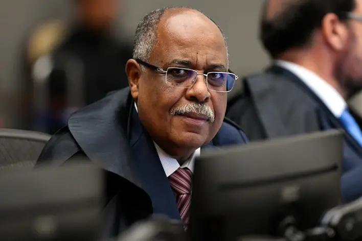 Ministro do STJ tomou decisões no caso Banco Master, mesmo depois de declarar impedimento para julgar processos. Cancel…