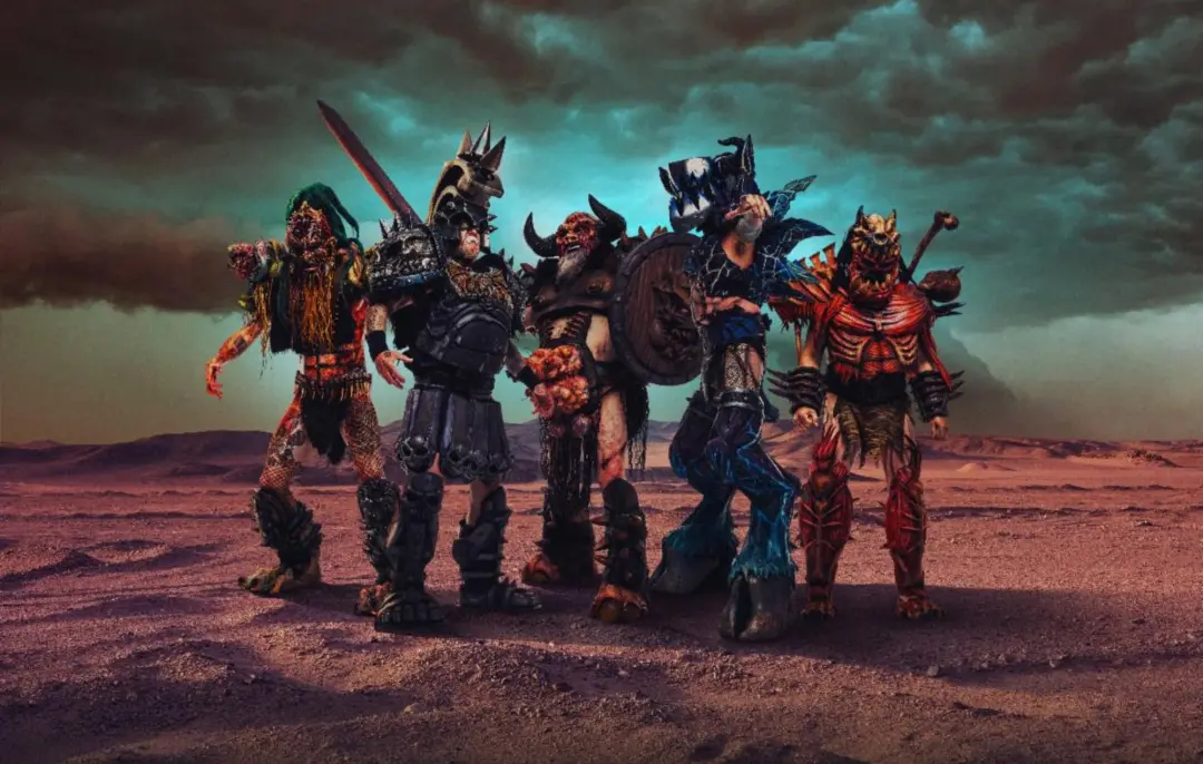Chuck Varga, membro fundador do GWAR e criador do Sexecutioner, morreu com 68 anos. A contribuição dele foi criar o uni…