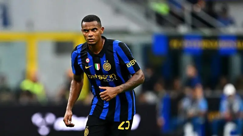 Akanji jogou os 90 minutos na vitória da Suíça por 3 a 0 contra a Macedônia do Norte. Esse tipo de garra em campo mostr…