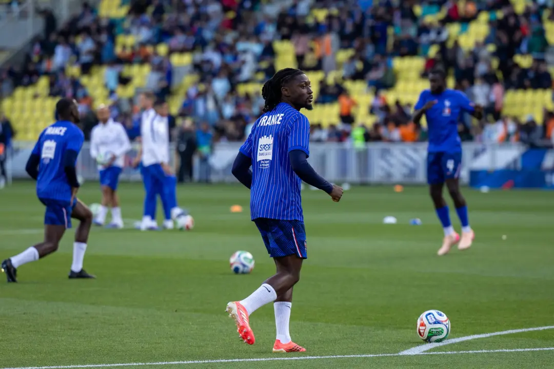 Chelsea cotou 86 milhões de libras pelo meio de campo Manu Kone. O jogador mostrou consistência, sendo bem posicionado …