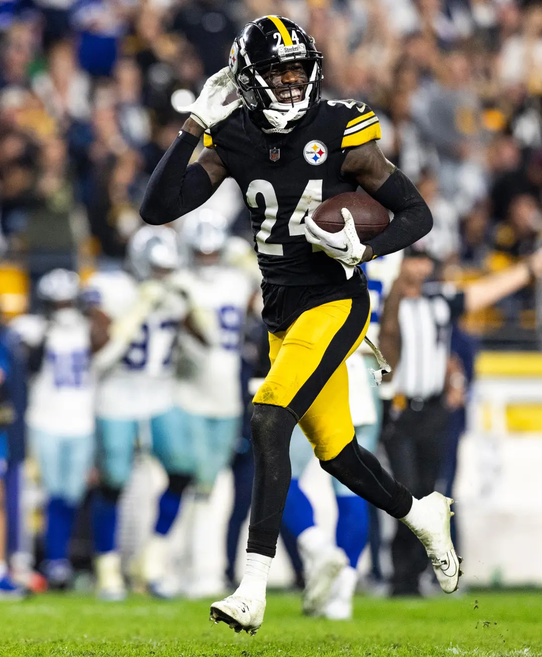 Cowboys conversando sobre troca por Joey Porter Jr do Steelers, o time de Dallas tá querendo reforçar a defesa porque t…
