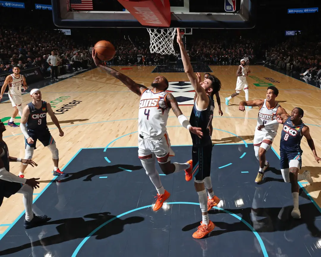 Jalen Green, com 24 anos, encara um momento decisivo nos Suns, precisando provar o valor do salário alto. Ele tem muita…