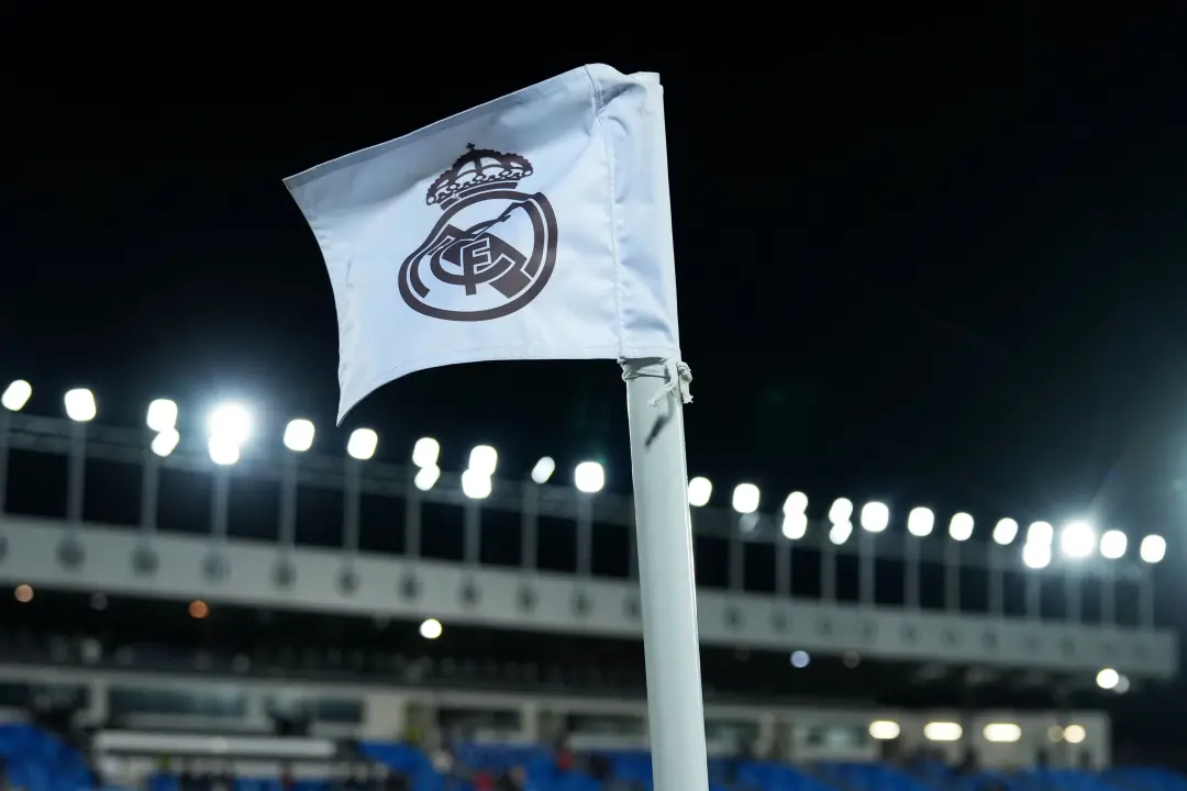 Militão, jogador do Real Madrid, deve voltar aos gramados em outubro após ficar fora desde abril com lesão no isquiotib…