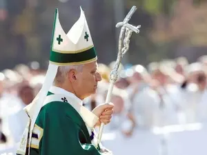 Papa pede que a Igreja admita falhas antes de se reunir com as vítimas de abuso na França. Essa postura demonstra que o…