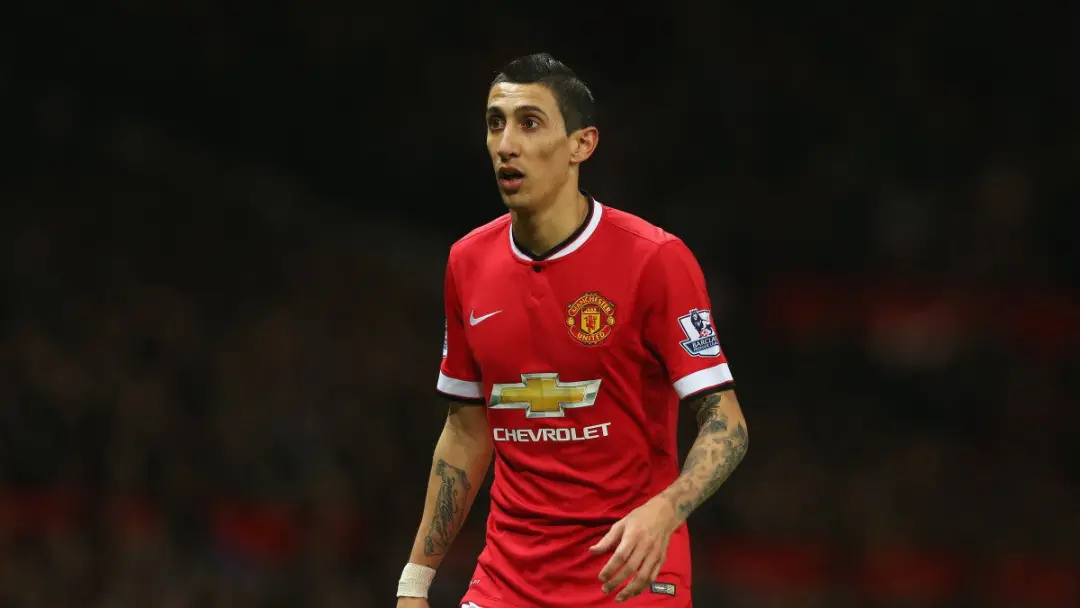 Gary Neville aponta Antony como pior contratação do Manchester United desde 2013, superando Angel Di Maria. Acho que o …